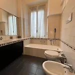 Prestigious 3 Bedrooms, 8 Guest, Centre Porta Romana ミラノ