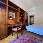 アパート Prestigious 3 Bedrooms, 8 Guest, Centre Porta Romana ミラノ