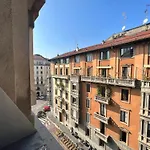 アパート Prestigious 3 Bedrooms, 8 Guest, Centre Porta Romana ミラノ